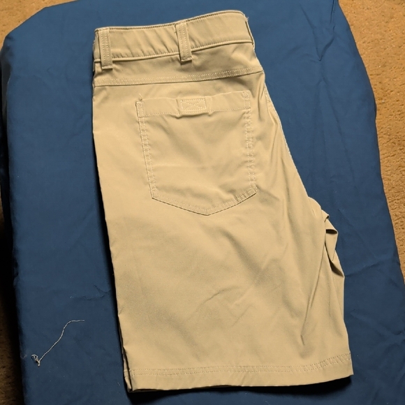 Eddie Bauer Khaki Cargo Shorts - Picture 4 of 4